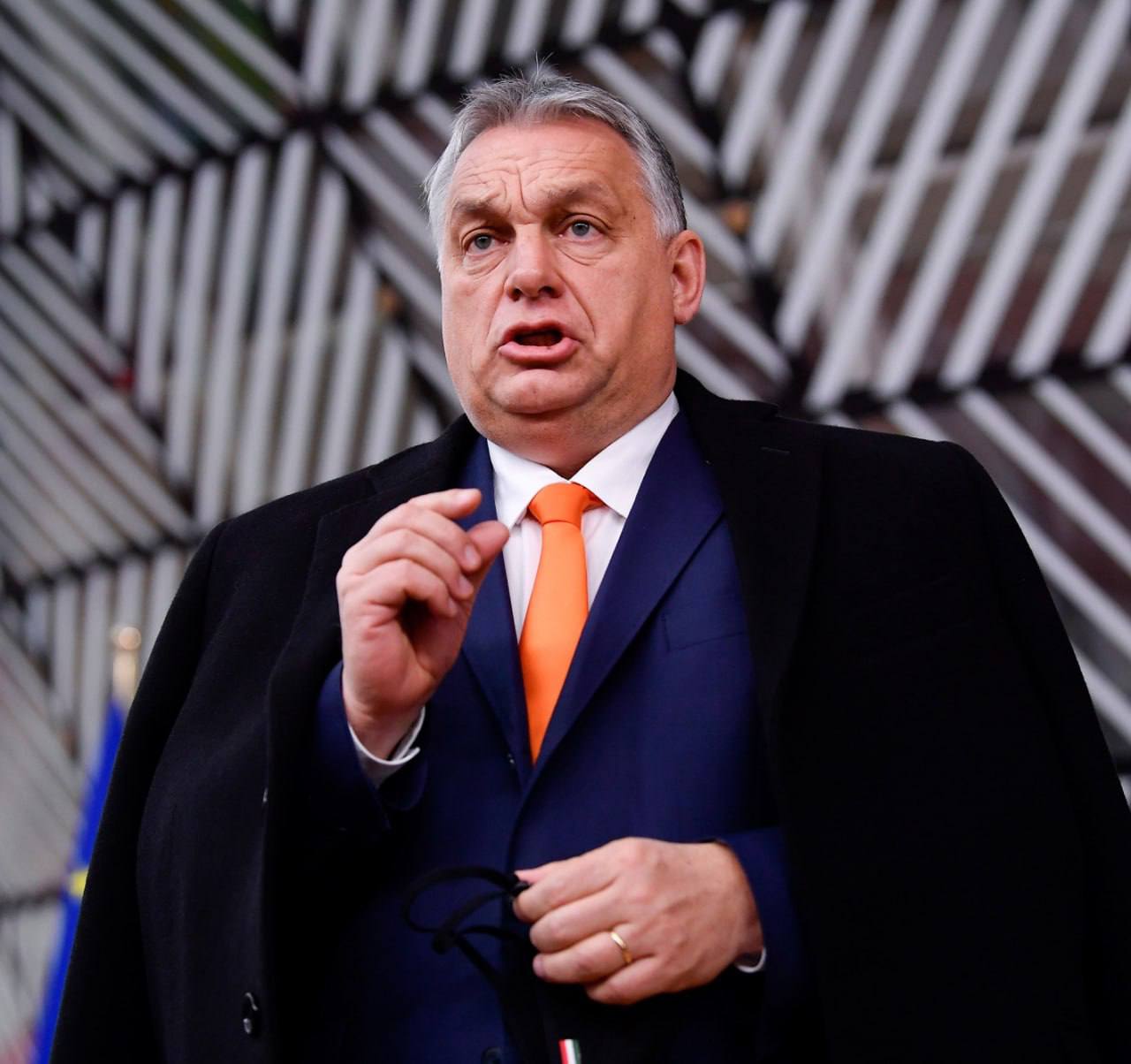 Виктор Орбан заявил: Брюссель играет с огнём и искушает Бога, Запад находится в шаге от глобальной Войны
