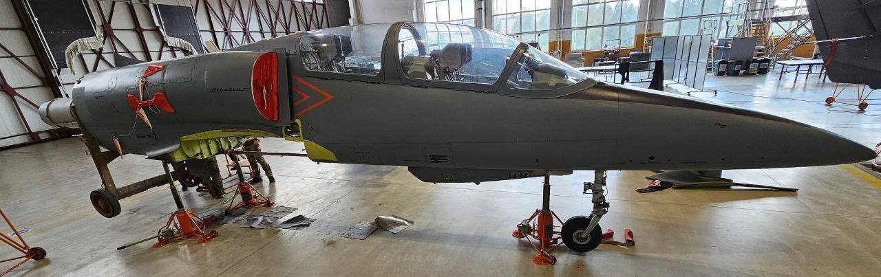 Литва передала ВСУ учебно-тренировочный самолет L-39 Albatros